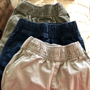 Three pair of boys cargo shorts. Size 6S.